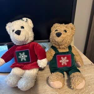 Hallmark Plush Kiss Kiss Mistletoe Teddy Bears Magnetic Nose 9" Stuffed Animal